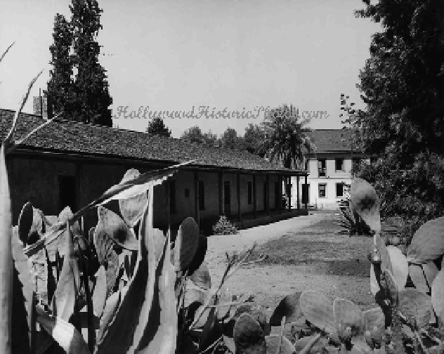 Rancho-Los-Encinos-1896.gif