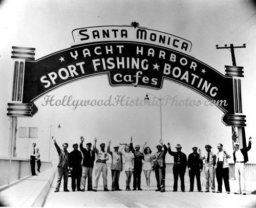 Santa-Monica-Pier-1945.gif