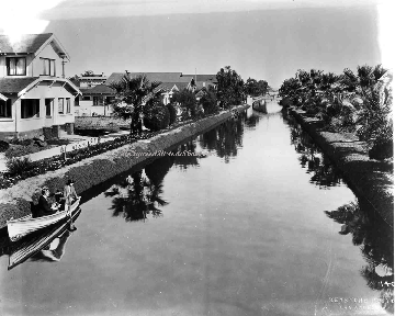 Venice-Canals---1927.gif
