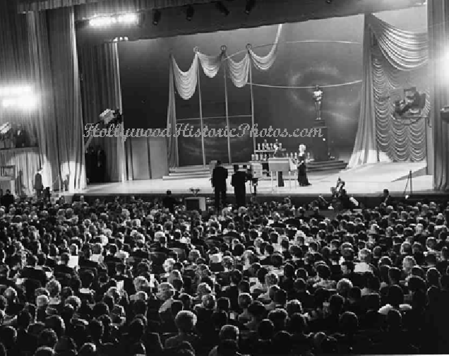 Academy-Awards---1960's.gif