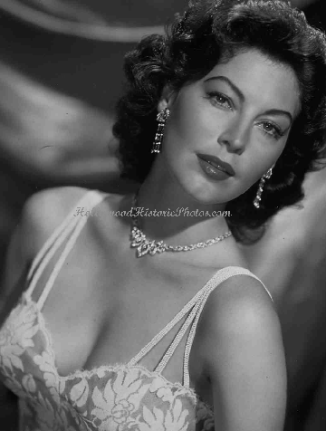 Ava-Gardner-3.gif