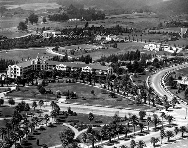 Beverly-Hills-Hotel-1921.gif