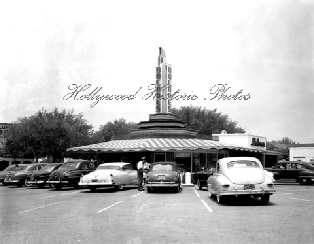 Dolores'-Drive-In---Wilshir.gif