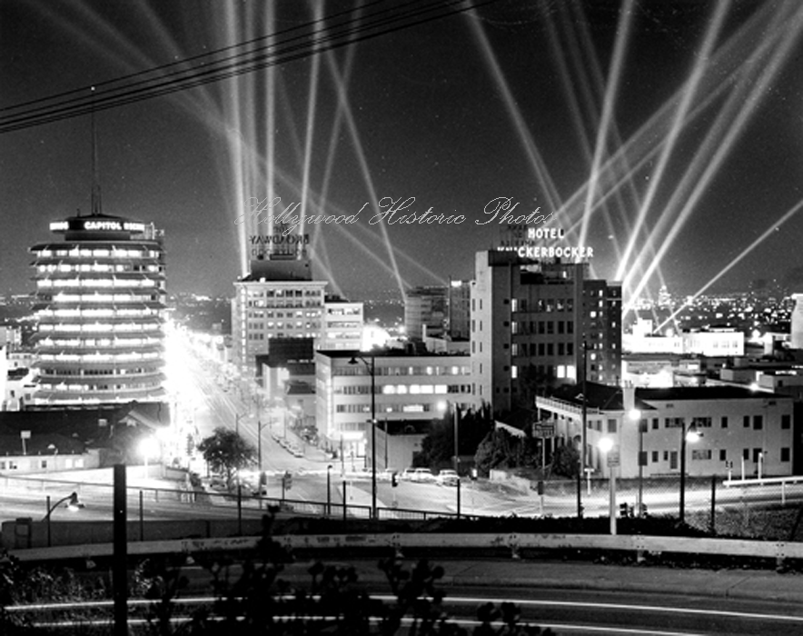 Hollywood-at-night-1960.gif