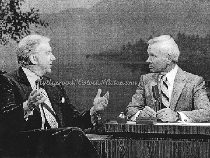 Johnny-Carson-&-Ed-McMahon.gif