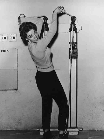 Natalie-Wood.gif
