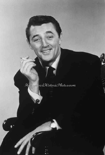 Robert-Mitchum-3.gif