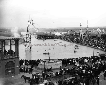 Venice-Lagoon---1905---Wind.gif