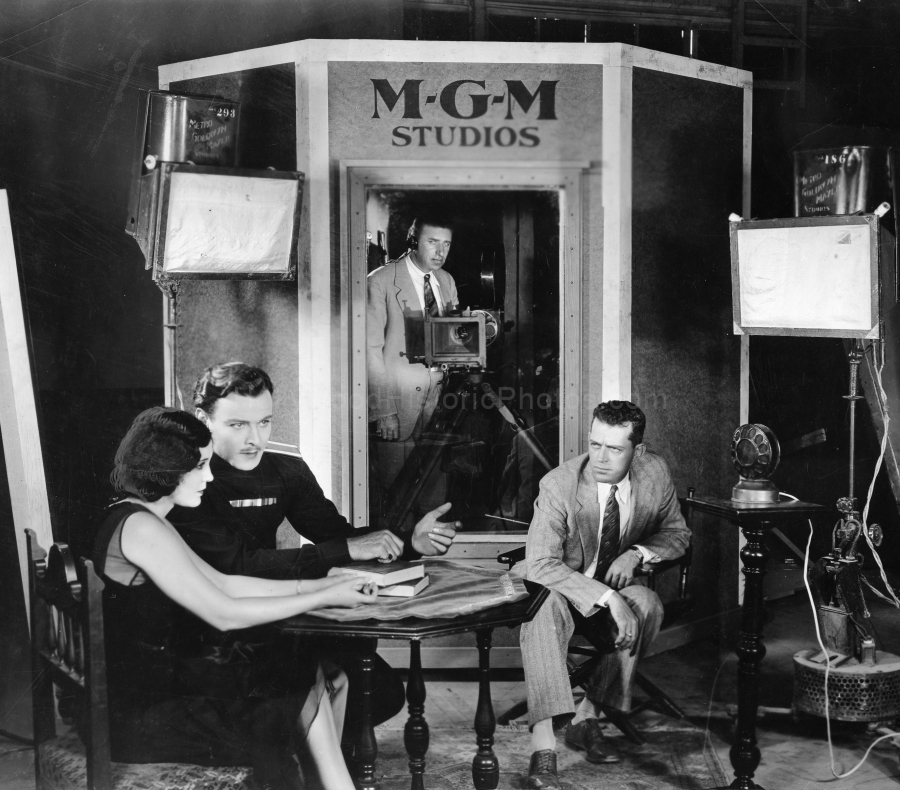 booth34.jpg